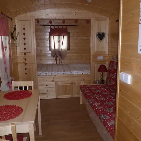 Comme Sur Des Roulottes *